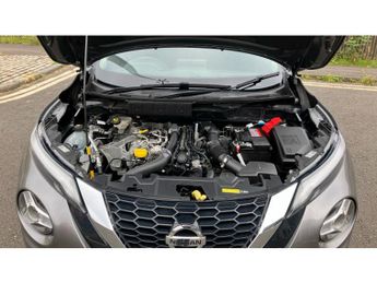 Nissan Juke 1.0 DiG-T 114 Acenta 5dr DCT Petrol Hatchback