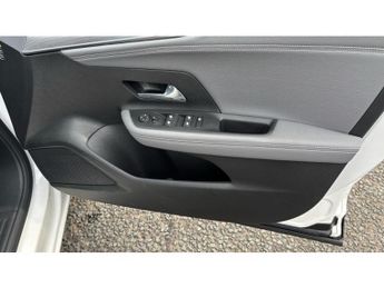 Vauxhall Mokka 100kW Design 50kWh 5dr Auto Electric Hatchback