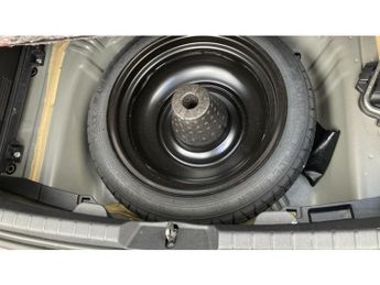 Toyota Yaris 1.5 Hybrid Y20 5dr CVT [Bi-tone] Hybrid Hatchback