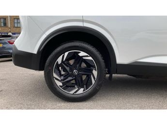 Nissan Qashqai 1.3 DiG-T MH 158 N-Connecta 5dr Xtronic Petrol Hatchback