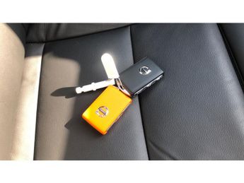 Volvo XC40 2.0 B3P Plus Dark 5dr Auto Petrol Estate