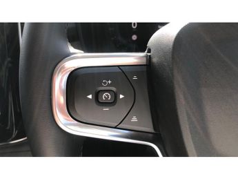 Volvo XC40 2.0 B3P Plus Dark 5dr Auto Petrol Estate