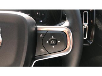 Volvo XC40 2.0 B3P Plus Dark 5dr Auto Petrol Estate