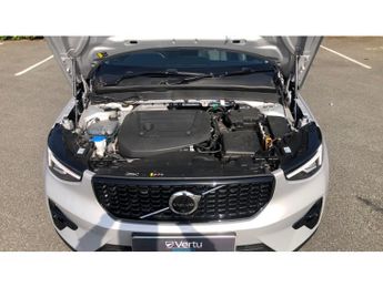 Volvo XC40 2.0 B3P Plus Dark 5dr Auto Petrol Estate