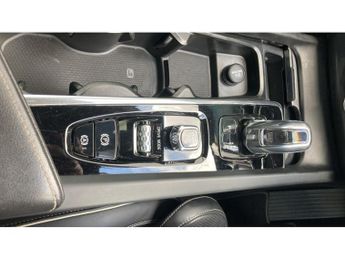 Volvo XC60 2.0 T8 [390] Hybrid R DESIGN 5dr AWD Geartronic Estate
