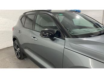 Volvo XC40 2.0 T5 R DESIGN Pro 5dr AWD Geartronic Petrol Estate