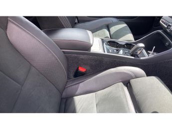 Volvo XC40 2.0 T5 R DESIGN Pro 5dr AWD Geartronic Petrol Estate
