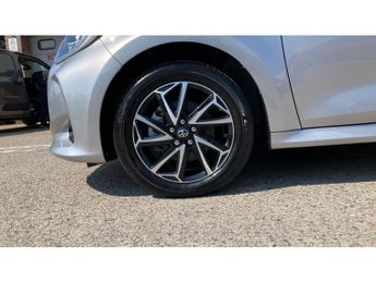 Toyota Yaris 1.5 Hybrid Design 5dr CVT Hybrid Hatchback