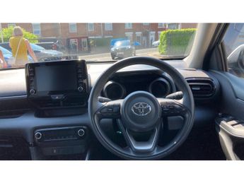 Toyota Yaris 1.5 Hybrid Design 5dr CVT Hybrid Hatchback