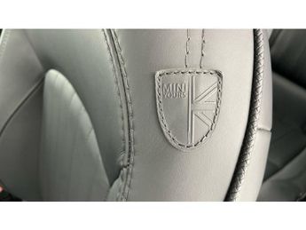 MINI Hatchback 135kW Cooper S Level 3 33kWh 3dr Auto Electric Hatchback
