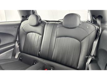 MINI Hatchback 1.5 Cooper Exclusive 3dr Auto Petrol Hatchback