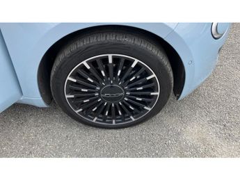 Fiat 500 87kW La Prima 42kWh 3dr Auto Electric Hatchback