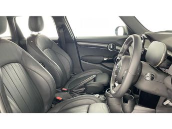 MINI Hatchback 1.5 Cooper Exclusive 5dr Auto Petrol Hatchback