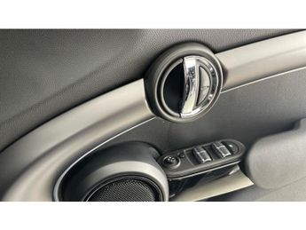 MINI Hatchback 1.5 Cooper Exclusive 5dr Auto Petrol Hatchback