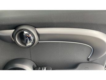 MINI Hatchback 1.5 Cooper Exclusive 5dr Auto Petrol Hatchback