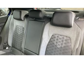 Volkswagen Golf 1.5 eTSI 150 R-Line 5dr DSG Petrol Hatchback
