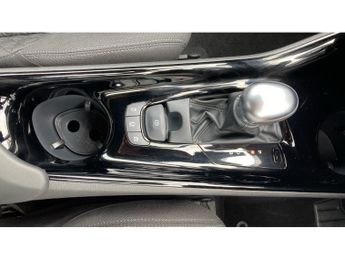 Toyota C-HR 1.8 Hybrid Design 5dr CVT Hybrid Hatchback