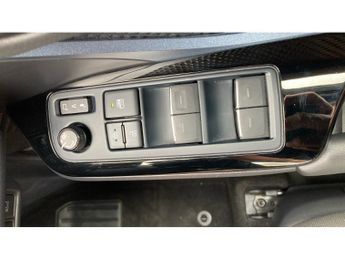Toyota C-HR 1.8 Hybrid Design 5dr CVT Hybrid Hatchback