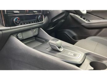 Nissan Qashqai 1.3 DiG-T MH 158 Acenta Premium 5dr Xtronic Petrol Hatchback