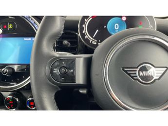 MINI Hatchback 1.5 Cooper Classic Premium 5dr Auto Petrol Hatchback