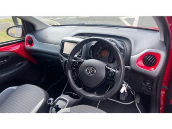 Toyota Aygo 1.0 VVT-i X-Play 5dr x-shift Petrol Hatchback