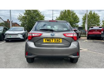 Toyota Yaris 1.5 Hybrid Icon Tech 5dr CVT Hybrid Hatchback