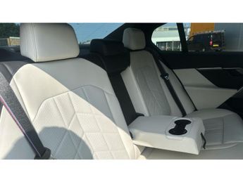 BMW i5 250kW eDrive40 M Sport Pro 84kWh 4dr Auto Electric Saloon