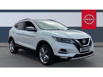 Nissan Qashqai 1.3 DiG-T N-Motion 5dr Petrol Hatchback