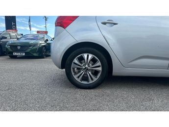 Kia Venga 1.6 3 5dr Auto [6] Petrol Hatchback