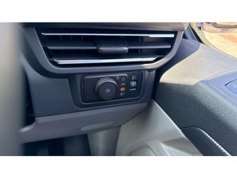 Ford Transit Custom E-320 L1 Rwd 100kW 65kWh H1 Van Limited Auto