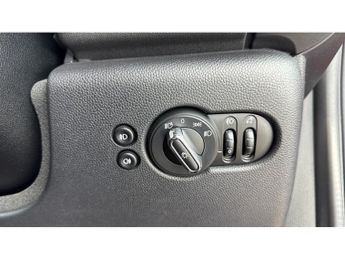 MINI Hatchback 2.0 Cooper S Sport II 3dr Auto Petrol Hatchback