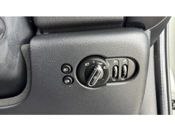 MINI Hatchback 1.5 Cooper Exclusive II 5dr Auto Petrol Hatchback