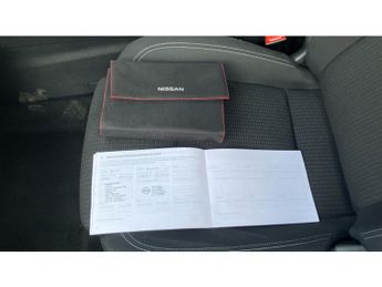 Nissan Qashqai 1.3 DiG-T MH 158 Acenta Premium 5dr Xtronic Petrol Hatchback