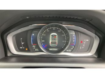 Volvo XC60 D4 [190] R DESIGN Lux Nav 5dr AWD Geartronic Diesel Estate