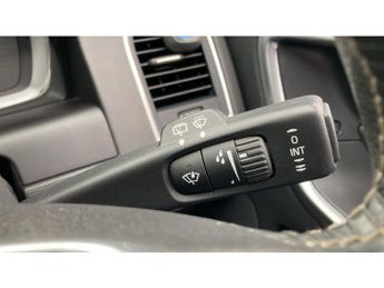 Volvo XC60 D4 [190] R DESIGN Lux Nav 5dr AWD Geartronic Diesel Estate