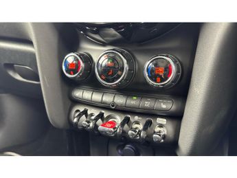 MINI Hatchback 2.0 Cooper S Classic 5dr Auto [Nav Pack] Petrol Hatchback