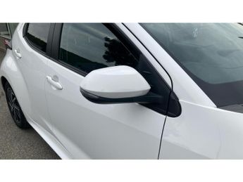 Toyota Yaris 1.5 Hybrid Design 5dr CVT Hybrid Hatchback