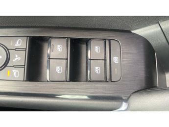 Nissan Qashqai 1.3 DiG-T MH 158 N-Connecta 5dr Xtronic Petrol Hatchback