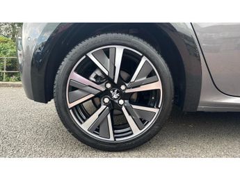 Peugeot 208 1.2 PureTech 100 GT 5dr EAT8 Petrol Hatchback