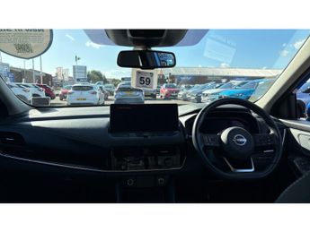 Nissan Qashqai 1.3 DiG-T MH 158 N-Connecta 5dr Xtronic Petrol Hatchback
