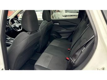 Nissan Qashqai 1.3 DiG-T MH 158 N-Connecta 5dr Xtronic Petrol Hatchback