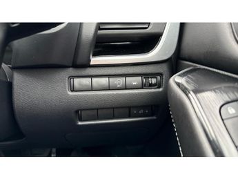 Nissan Qashqai 1.3 DiG-T MH 158 N-Connecta 5dr Xtronic Petrol Hatchback