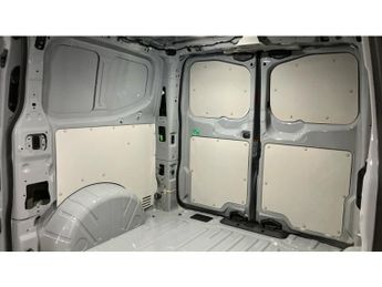 Volkswagen Transporter T32 Swb Electric 100kW 65kWh Commerce Pro Van Auto