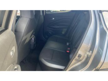 Nissan Juke 1.0 DiG-T 114 N-Connecta 5dr DCT Petrol Hatchback