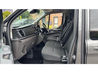 Ford Transit Custom 320 L1 Diesel Fwd 2.0 EcoBlue 170ps Low Roof D/Cab Limited Van A