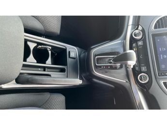Honda CR-V 2.0 i-VTEC SE Plus 5dr Auto Petrol Estate