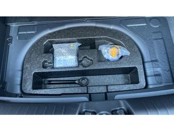 Hyundai INSTER 85kW 02 49kWh 5dr Auto Electric Hatchback