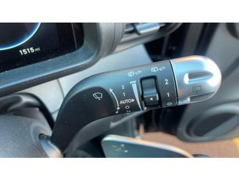 Hyundai INSTER 85kW 02 49kWh 5dr Auto Electric Hatchback