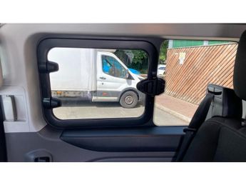 Ford Transit Custom 320 L1 Diesel Fwd 2.0 EcoBlue 170ps Low Roof D/Cab Limited Van A