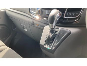 Ford Transit Custom 320 L1 Diesel Fwd 2.0 EcoBlue 170ps Low Roof D/Cab Limited Van A